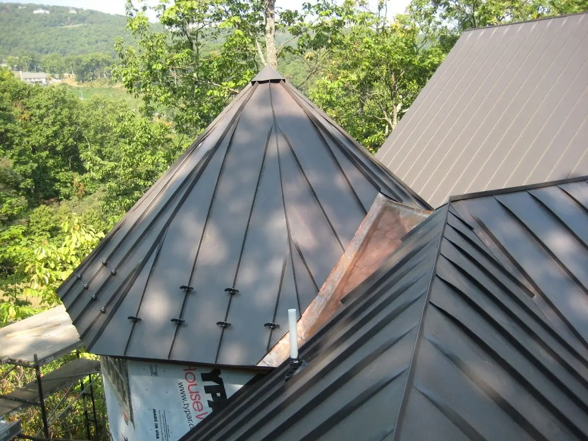 Professional Gutter Cleaning by Craftsman Roofing in Valley of Enchantment